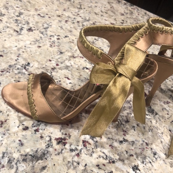 Betsy Johnson heels. Size 7. Gold with pink bottom. - Picture 5 of 6